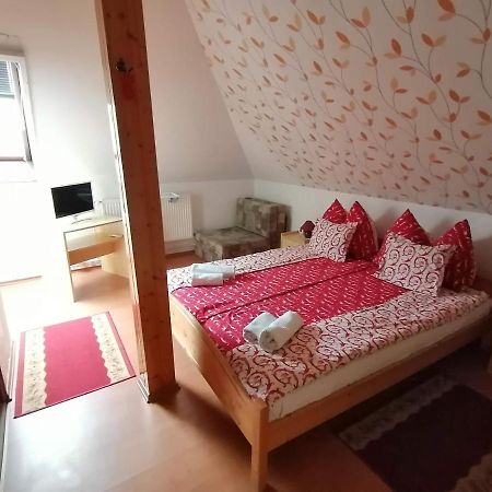 Sárvár Joos Apartman المظهر الخارجي الصورة